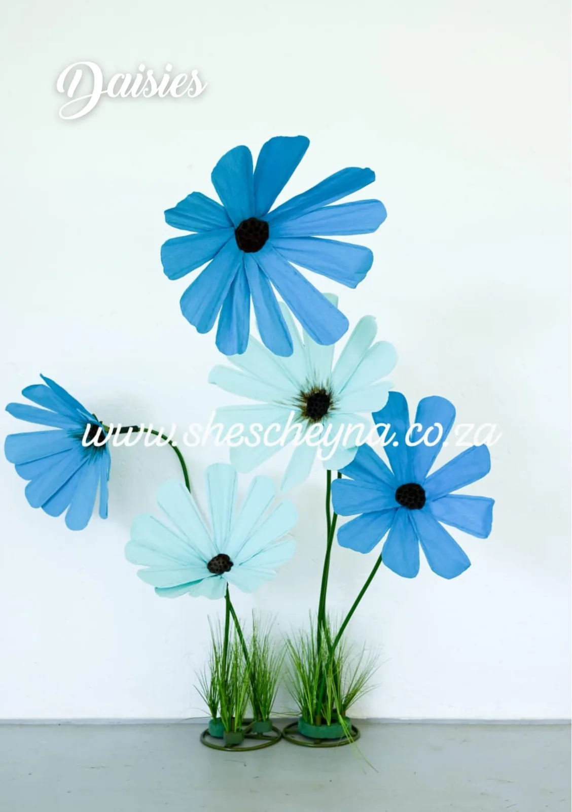 Giant Flowers - Image 12